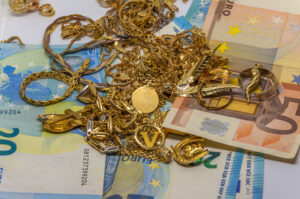 Used gold and euro bills